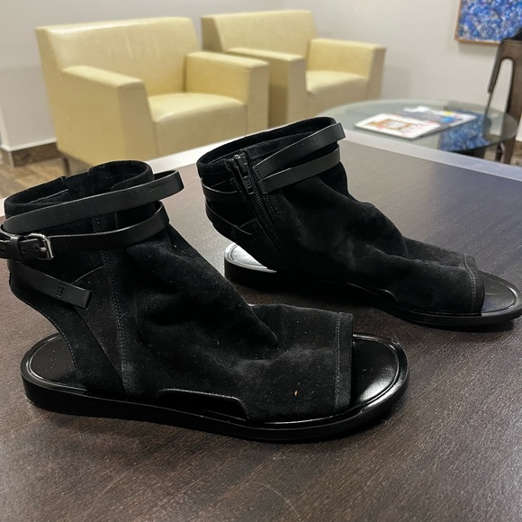 NWT VINCE Suede Gladiator Sandals - Picture 3 of 7